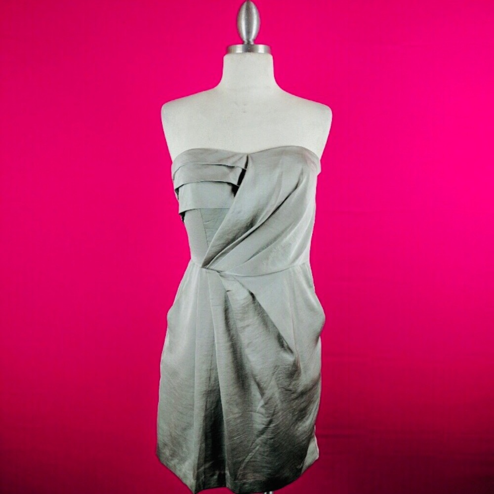 @ BCBGeneration sz 4 Starpless Grey Dress Cocktail
